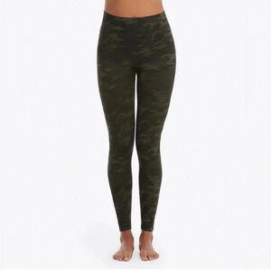 Spanx Look At Me Now Camouflage Seamless Full Length Leggings Dark Green Size L
